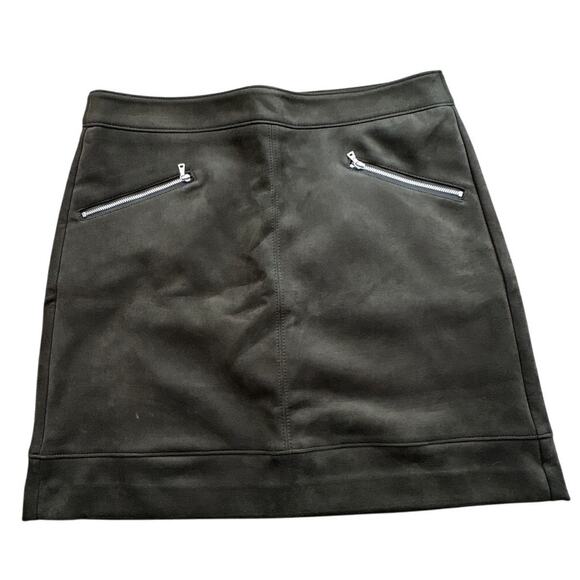 Olive Green Faux Suede Mini Skirt Size 12 Zip Back Pockets - Picture 1 of 4